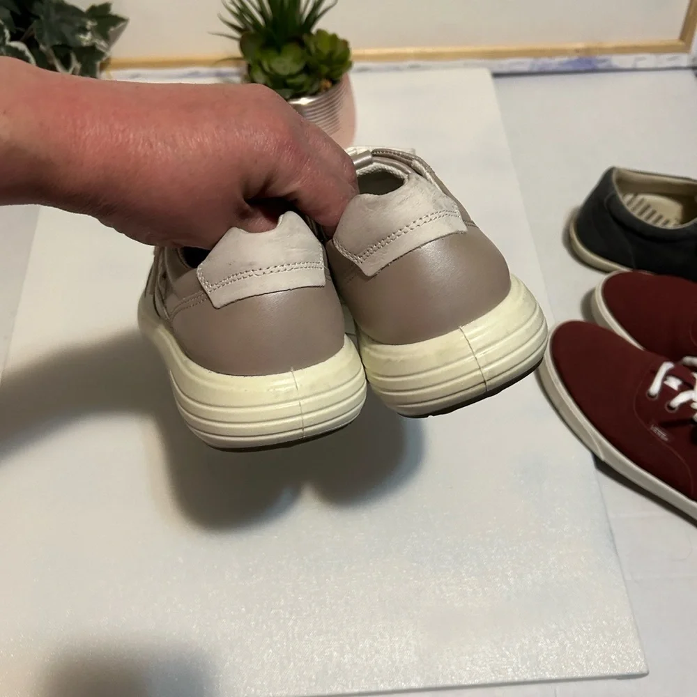 Ecos Footwear Taupe Lace-Up Sneakers with Cream Soles